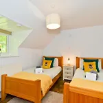 1 Apse Castle Cottage - Chocolate Box Cottage, Pet-Friendly Luxury Cottage, Surrounded By Ancient Woodland In Shanklin