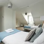 Sea Star - Coastal 3-Bed Retreat In The Heart Of Whitby
