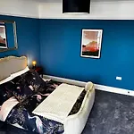 Stunning Fully Refurbished House