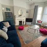 Kitson House - Sea Views, 1 Min Walk To Harbour