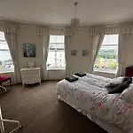 Scarborough - 4 Beds - Sea View - Pet Friendly