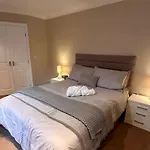Max'S Woodland Lodge