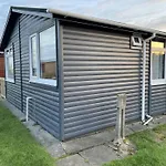 Grey Shells 2-Bed Chalet In Bridlington