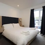 Russell Hotel