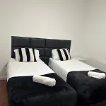 Two Bedroom House Free Parking