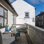 The Boathouse For Two, St Davids, Garage Parking