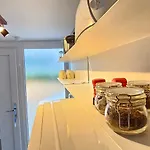 Seven Seas Beach Retreat Studio Flat