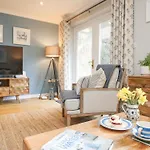 Breeze Cottage
