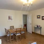 Excellent 2 Bedroom Apartment In Belfast