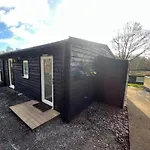 Cosy North Wales 2 Bedroom Chalet