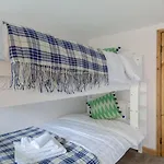 Beach Breeze Cottage - 3 Bed