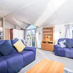 Primrose Valley Lakeside Lodge