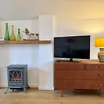 The Coach House, Penzance- Cosy Nook For 2