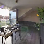 Le Mini Metro - First Floor Apartment