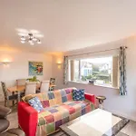 Dolphin - Pet Friendly Self Catering Holiday Cottage Hayle St Ives Bay