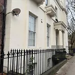 Faulkner Square 2 Bed Apt