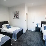 Winter Gardens Suites By Sasco