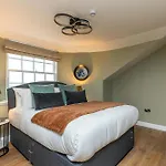 Dragon Suites Luxury Serviced Apartments At Albyn Place
