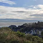 Nyth Glan Y Mor