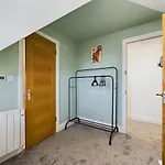 Sunset Penthouse - Central Eastbourne - Sleeps 10