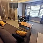 2 Room Flat Central Swansea