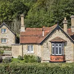 The Old Boat House, Seaview - Seafront Three Bedroom Cottage With Separate Two Bedroom Annexe