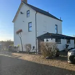 Goleufryn Abersoch Has The Main House And 2 Barns