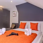 Prefect 2 Bedroom Flat With Seaview And Free Parking