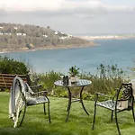 3 Pentowan Court, Carbis Bay