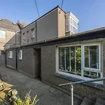 3 Pentowan Court, Carbis Bay