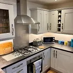 Dracula Seafront, Dog-Friendly Apartment With On-Street Parking