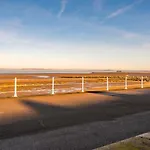 Seabreeze Morecambe Breathtakingly Spacious Stay