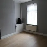 Lucky Home 15 - Ideal For Trade & Family - 2 Bedrooms - 2 Beds - Max 4 Guests - Close To Bae, Docks, Lake District, Beaches