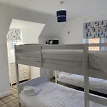 Bempton View At The Bay Filey, Sleeps 10, And 2 Dogs Welcome For Free Too!