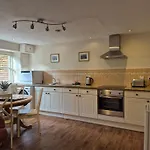 Underhill Holiday Cottage