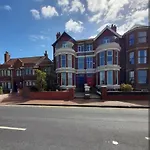 Comfortable Family Home With Amazing Seaviews
