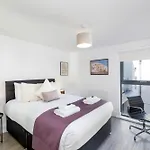 Central Brighton Apartment