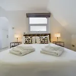 Seaside Escape Retreat In Westcliff-On-Sea