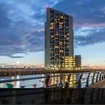 Apartmentsleeps5-City-Tv-Wifi-Seaview