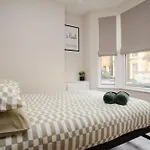 Charlottes Place