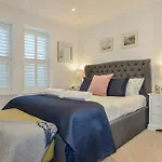 10 Cove View