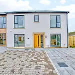 St Ives Bay - Immaculate Brand New 3Bed - Free Parking - Beach - Wifi