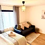 Sunnyside Retreat, Free Parking And Hassle Free Entry