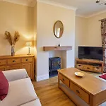 Host & Stay - Wardman Crescent