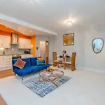 Prefect One Bedroom Flat Next To Brighton Beach Sleep 4 Guests