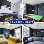 Pool Table Brighton 4 Bed Flat For 6 Guests Long Term Stays