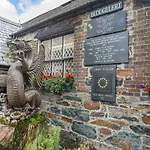 Quarryman'S Cottage
