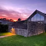Merlin Farm Cottages Short Walk To Mawgan Porth Beach And Central Location In Cornwall