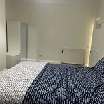 Victorian House Edinburgh 3 Bedrooms, 5 Guests