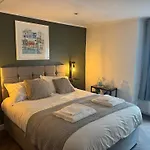 The London Inn